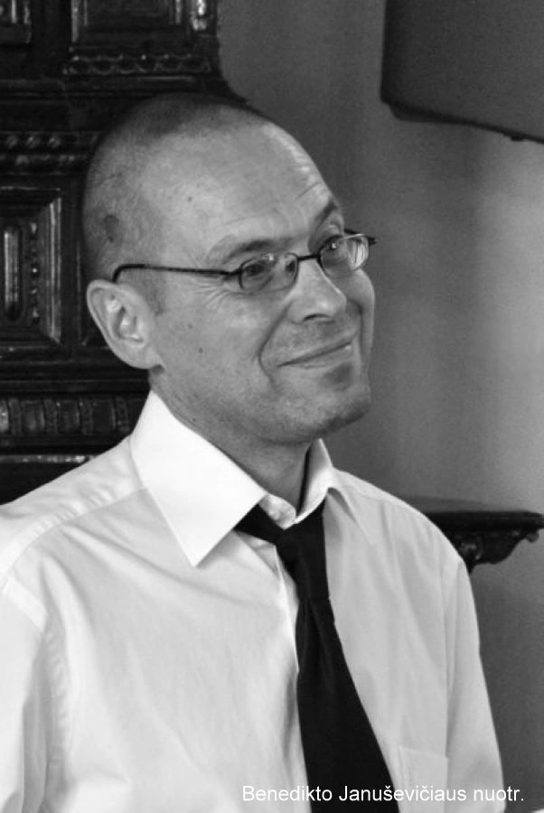 Valdas Papievis